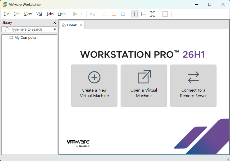 설치 후 처음 실행한 VMware Workstation Pro 메인 화면